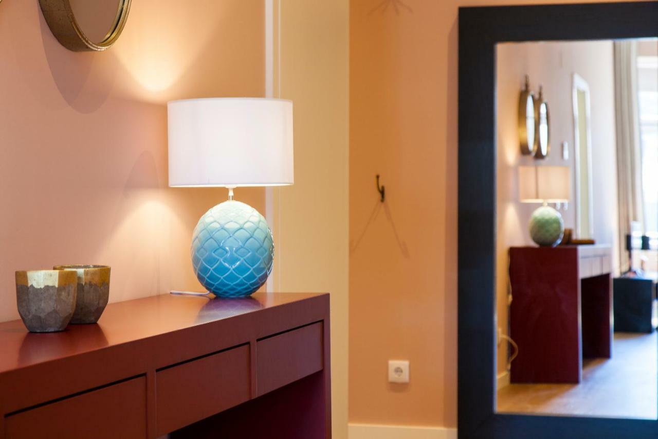 Joivy Sublime 2Br Apt On Restauradores Square Nearby Rossio Station Lisbon Bagian luar foto