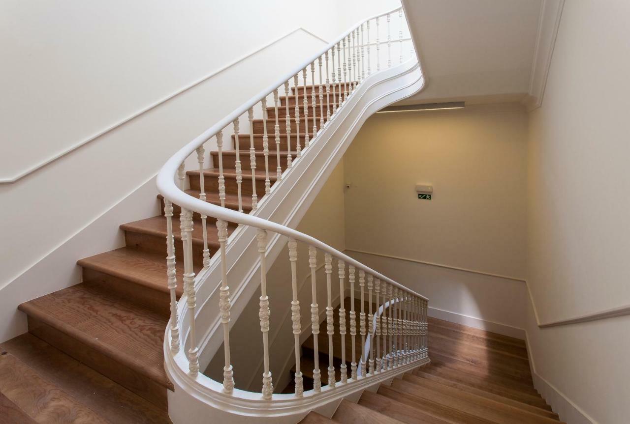 Joivy Sublime 2Br Apt On Restauradores Square Nearby Rossio Station Lisbon Bagian luar foto