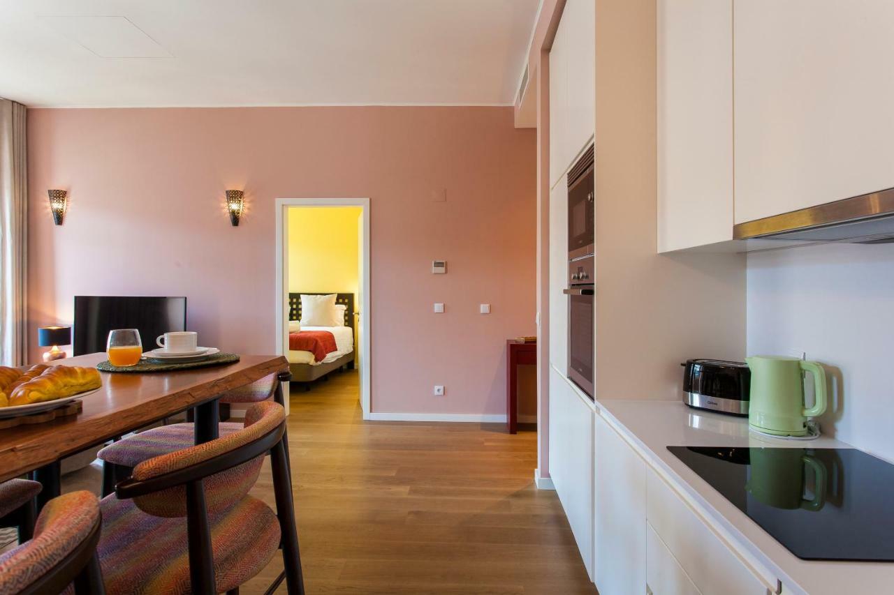 Joivy Sublime 2Br Apt On Restauradores Square Nearby Rossio Station Lisbon Bagian luar foto