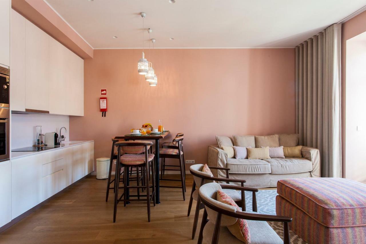 Joivy Sublime 2Br Apt On Restauradores Square Nearby Rossio Station Lisbon Bagian luar foto